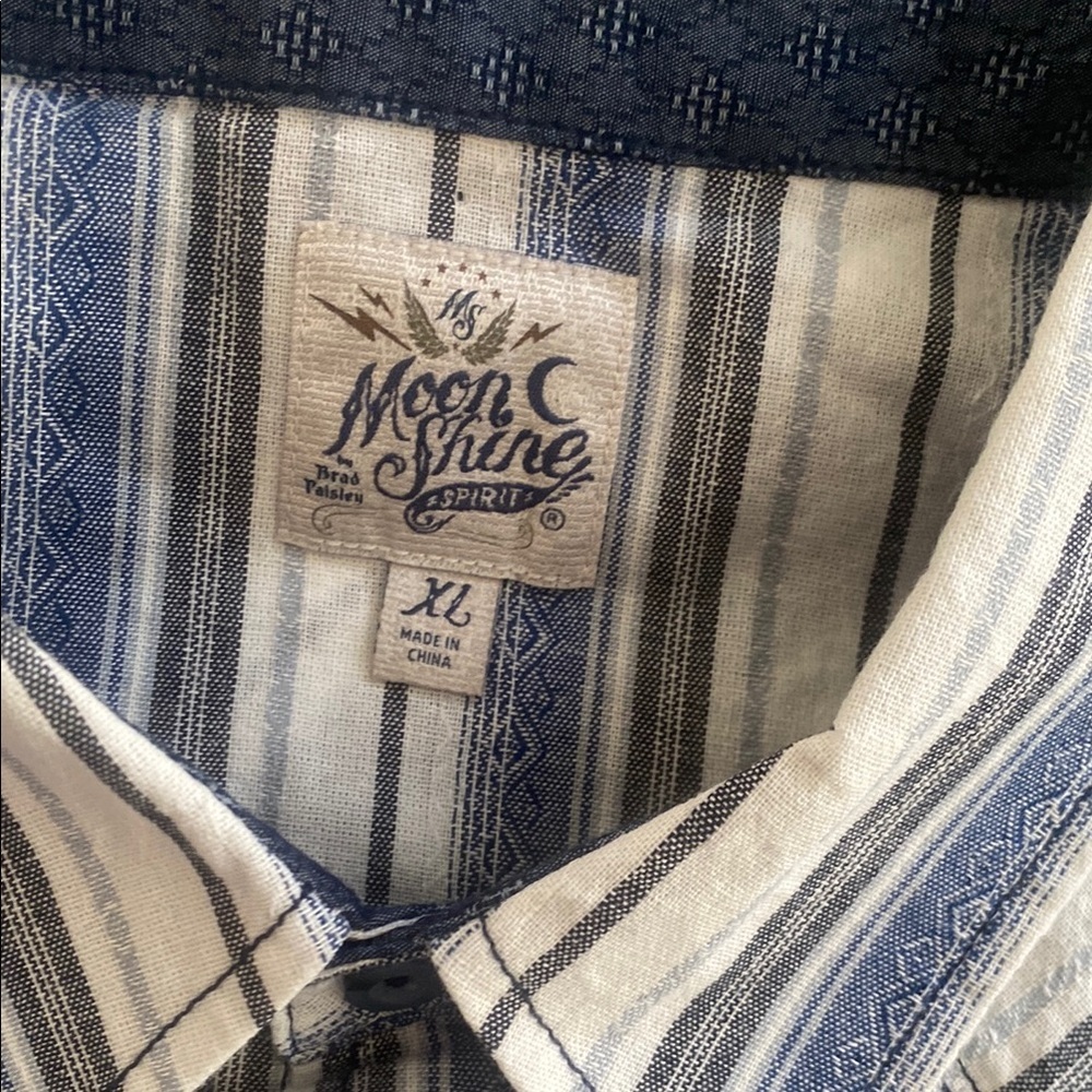 Brad Paisley’s Moonshine Spirit Button Down Shirt - Picture 2 of 5